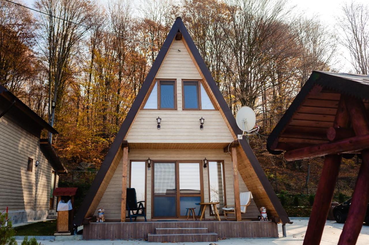 La Maria Si Ioana Apartamento Curtea de Argeş Exterior foto