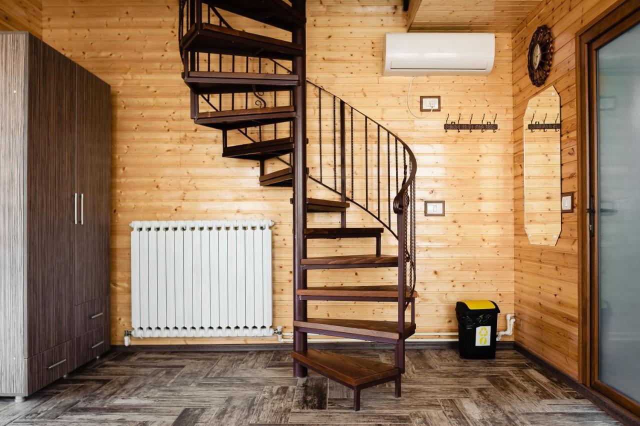 La Maria Si Ioana Apartamento Curtea de Argeş Exterior foto