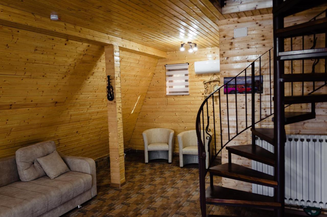 La Maria Si Ioana Apartamento Curtea de Argeş Exterior foto
