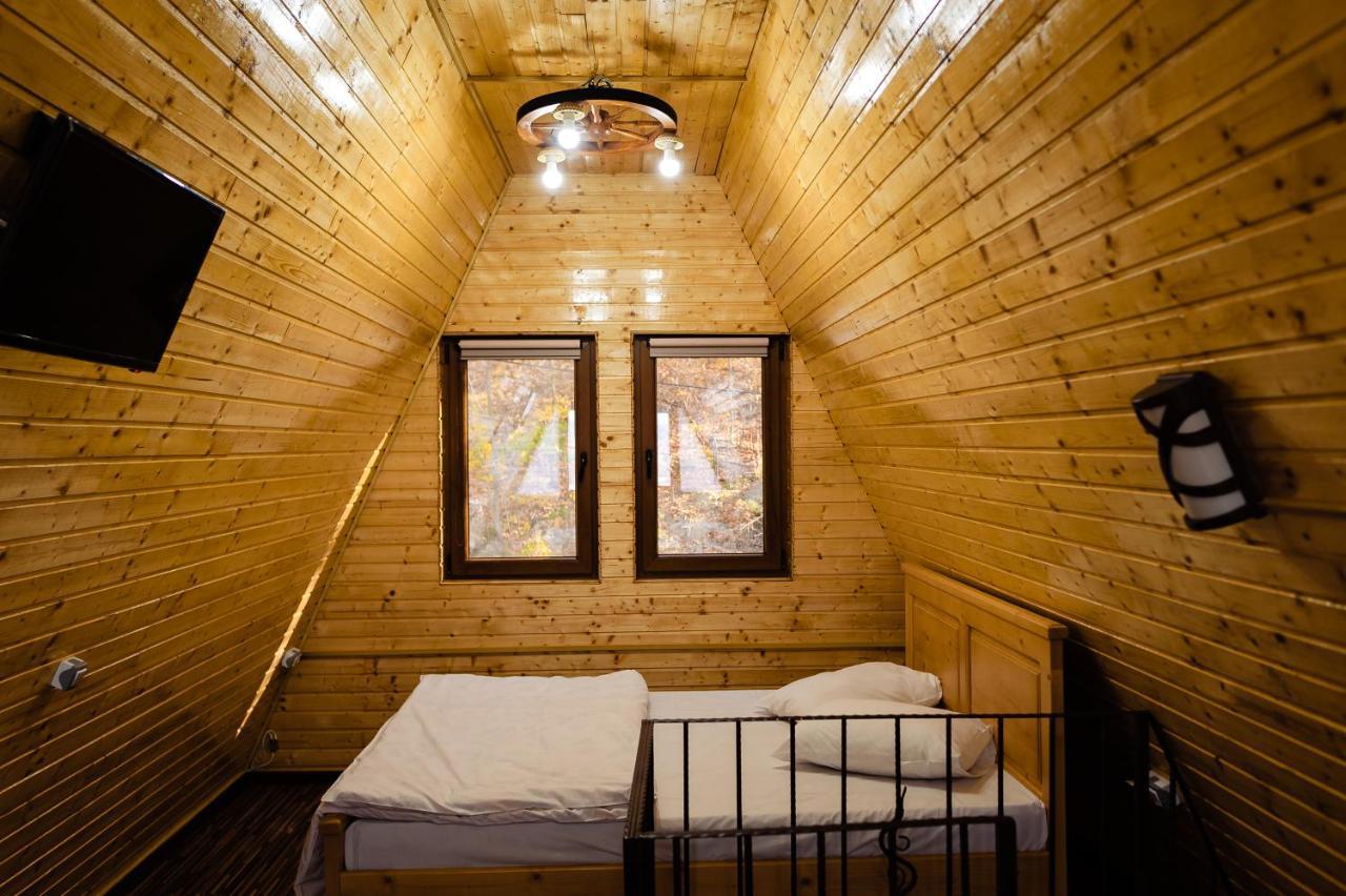 La Maria Si Ioana Apartamento Curtea de Argeş Exterior foto