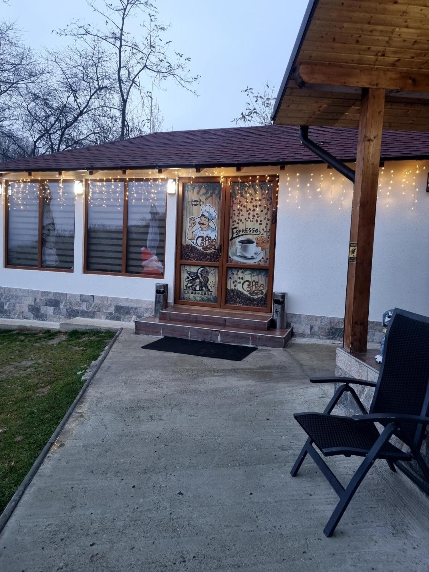 La Maria Si Ioana Apartamento Curtea de Argeş Exterior foto