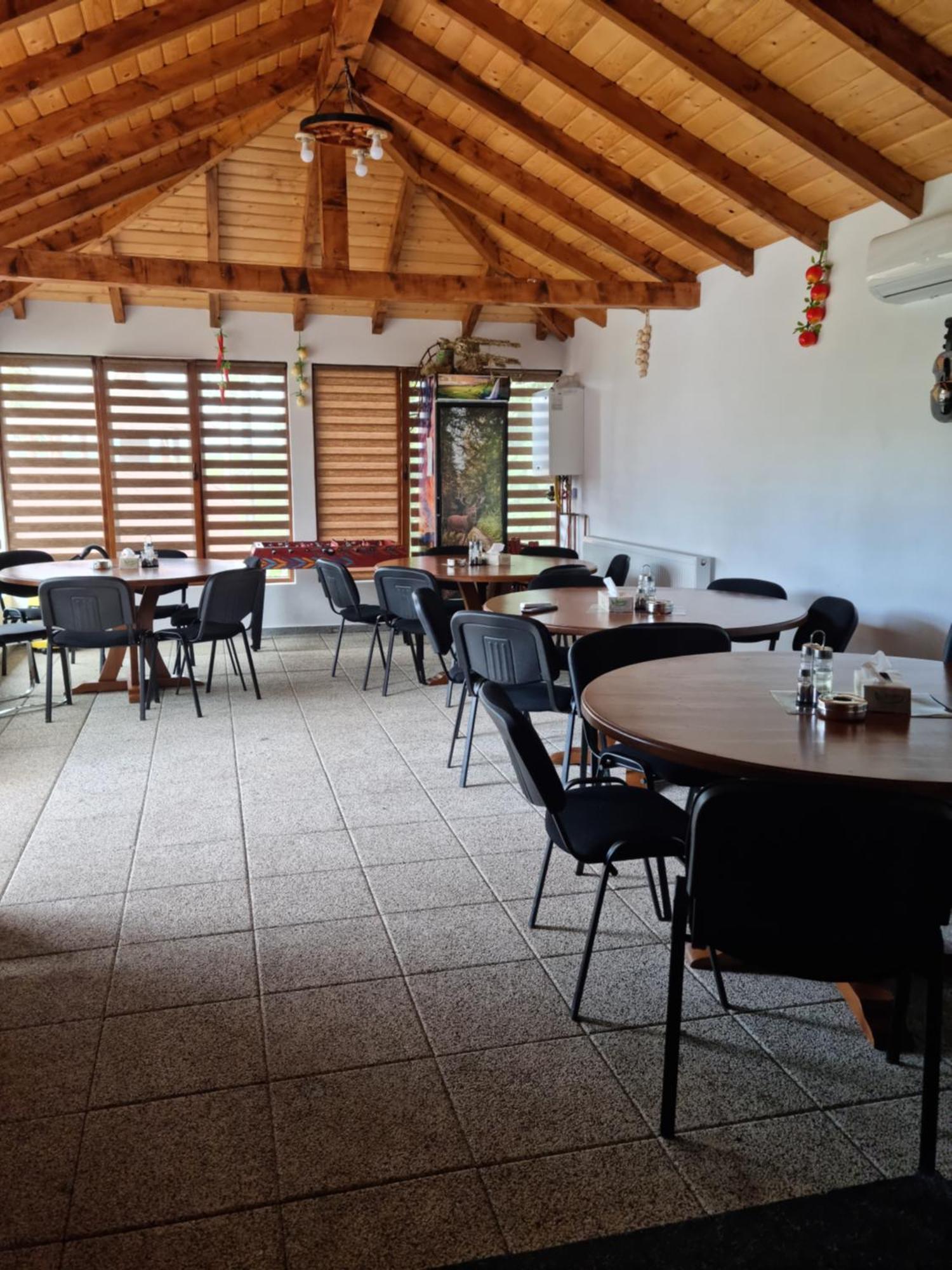 La Maria Si Ioana Apartamento Curtea de Argeş Exterior foto