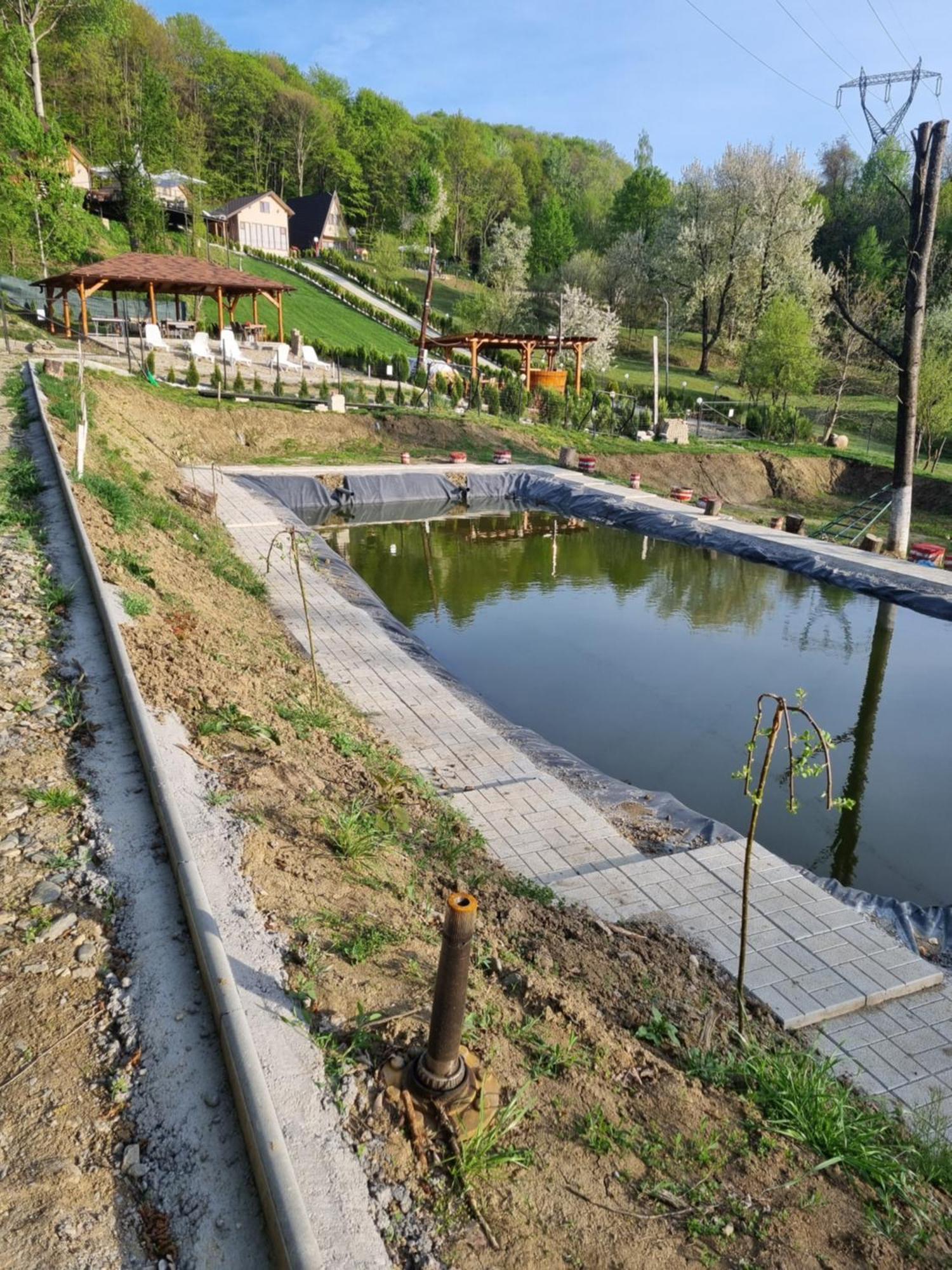 La Maria Si Ioana Apartamento Curtea de Argeş Exterior foto