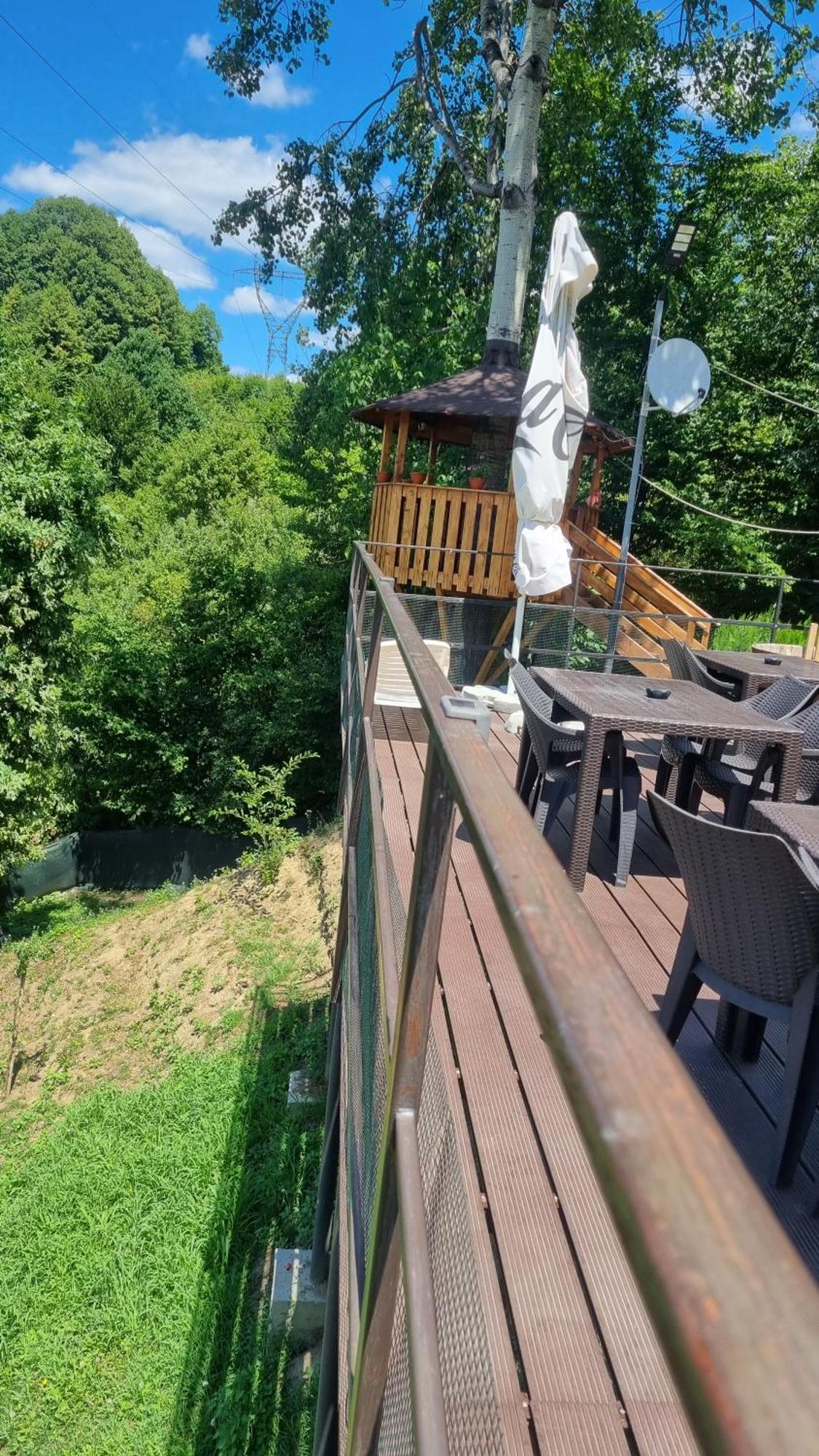 La Maria Si Ioana Apartamento Curtea de Argeş Exterior foto