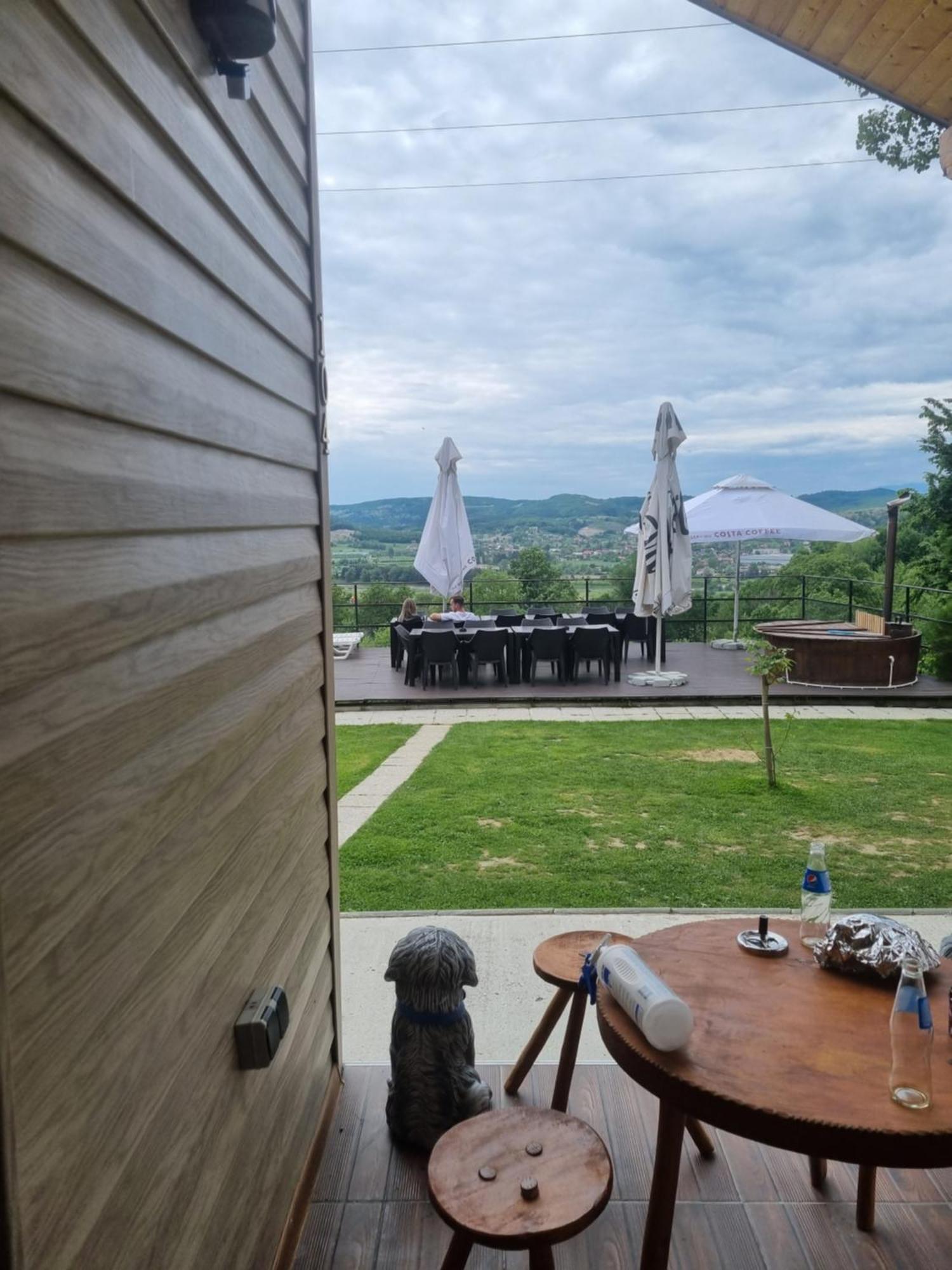 La Maria Si Ioana Apartamento Curtea de Argeş Exterior foto